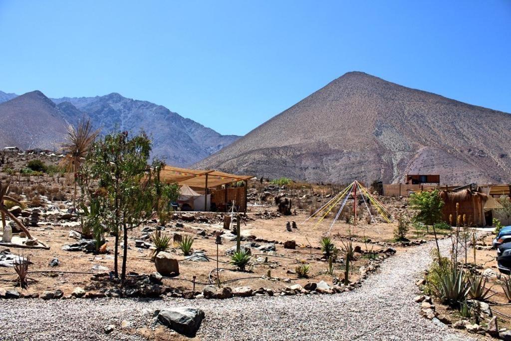 Campo De Cielo Mamalluca Valle De Elqui Vicuna Luaran gambar
